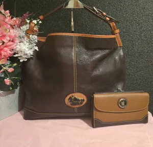 Dooney Bourke Italian Leather Large Hobo Shoulderbag Carryall with Match Wallet
