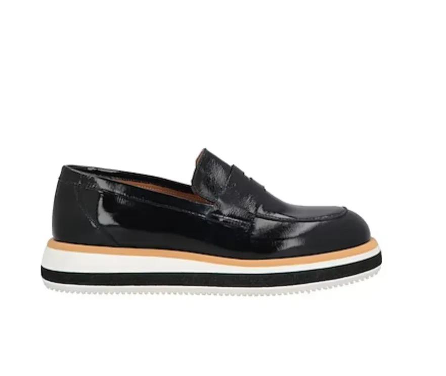 ROAMERS "NILA" BLACK PATENT LOAFER