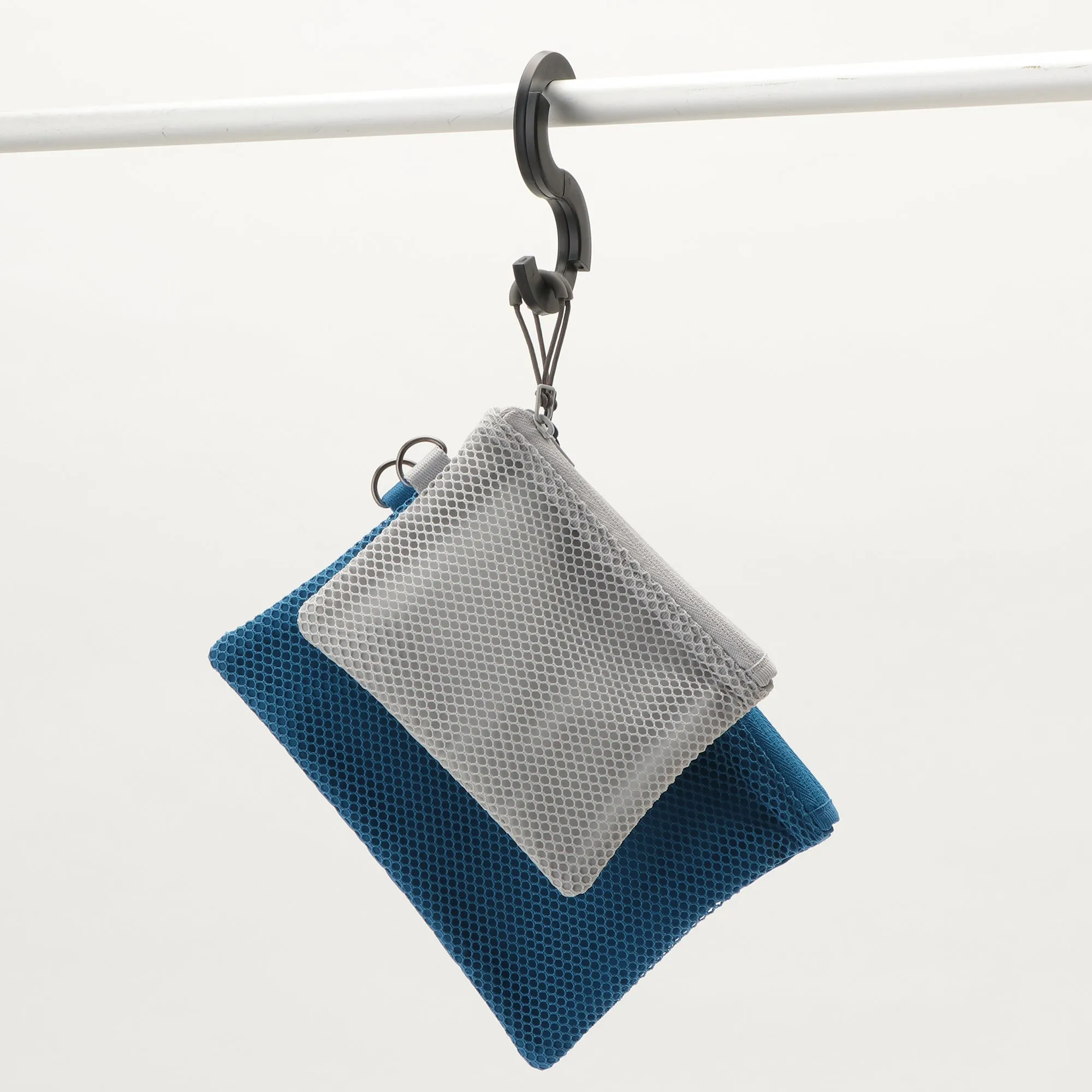 S-Shaped Hook Hanger